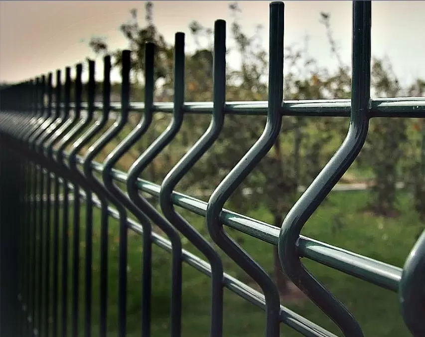 Металлический 3д забор от производителя на заказ в Серов